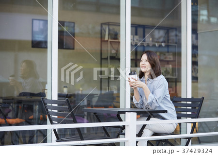 女性 女 女の子 37429324