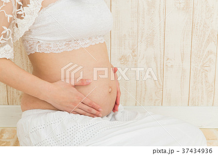 マタニティー　妊婦　20代 37434936