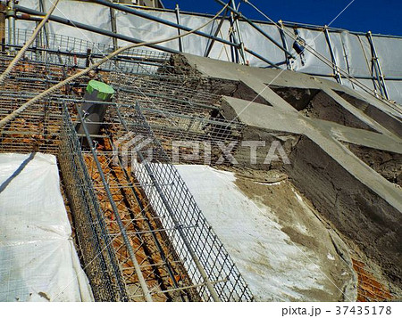 急傾斜法面の防災工事 急傾斜法面の防災工事 37435178