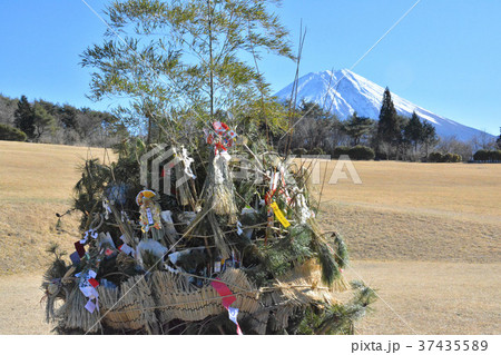 どんど焼き どんど焼き 37435589
