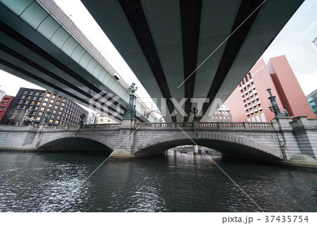 日本の東京都市景観「日本橋川にかかる日本橋」 日本の東京都市景観「日本橋川にかかる日本橋」 37435754