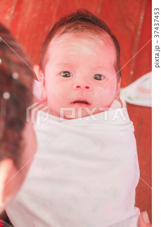Baby portrait 37437453