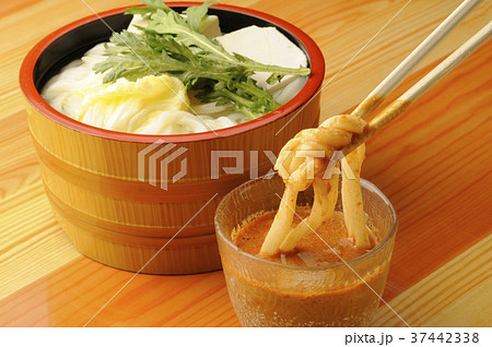 冷やしうどん 冷やしうどん 37442338
