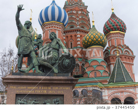 Dmitry Pozharsky and Kuzma Minin monument Dmitry Pozharsky and Kuzma Minin monument 37445450