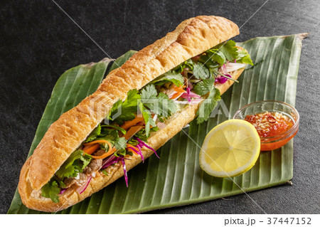 バインミー ベトナムのサンドウィッチ banh mi Vietnamese sandwich バインミー ベトナムのサンドウィッチ banh mi Vietnamese sandwich 37447152