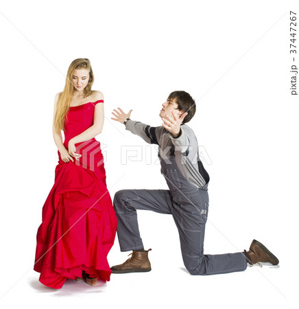 Concept of mesalliance and unequal match. 37447267