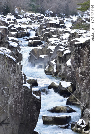 冬の厳美渓 37447744