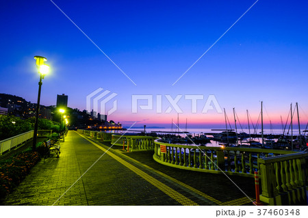 熱海の夜明け （８月） 37460348