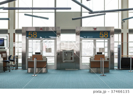 ゲート 空港 カナダの 37466135