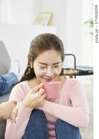 感情 リビングルーム マグカップ 37469006