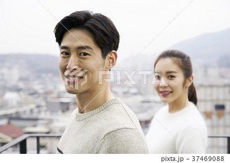 手すり 男 男性 37469088