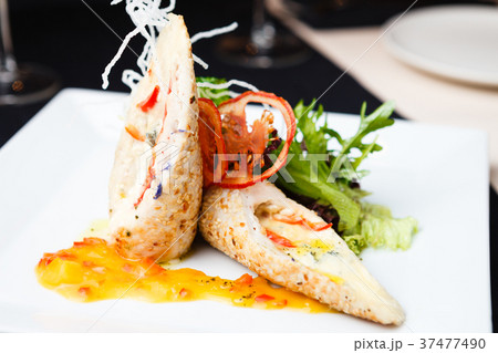 Stuffed chicken fillet Stuffed chicken fillet 37477490