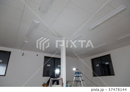 クロス職人 37478144