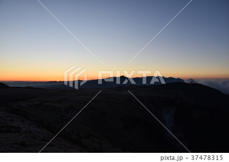 美ヶ原高原と夜明け 美ヶ原高原と夜明け 37478315
