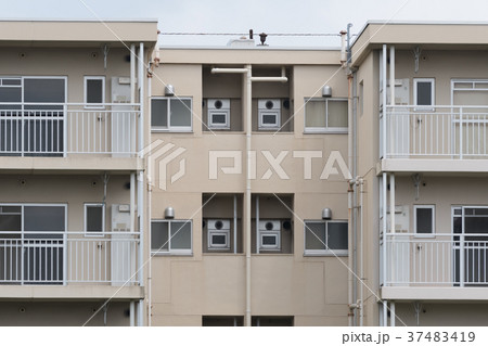 レトロなマンション 37483419