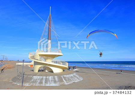九十九里ビーチタワーとモーターパラグライダー 九十九里ビーチタワーとモーターパラグライダー 37484132