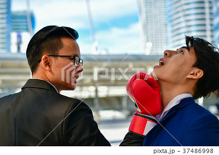 Concept Business people playing sports, business man wearing box 37486998