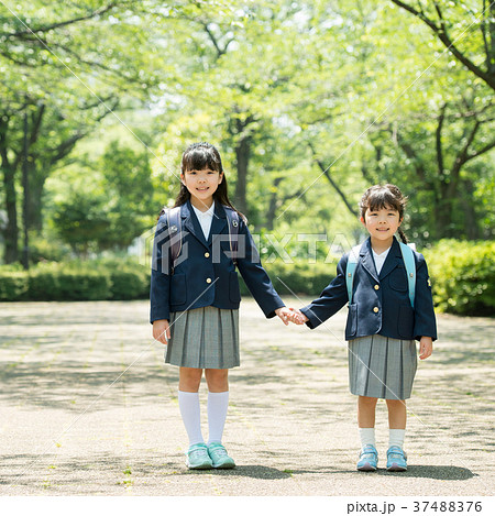 子供 小学生 入学式 イメージ 37488376