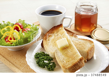 朝食　breakfast 37488549