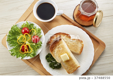 朝食　breakfast 37488550