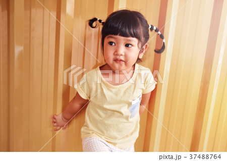 Happy Smart Kids Portrait Happy Smart Kids Portrait 37488764