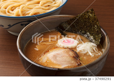 つけ麺 37490291