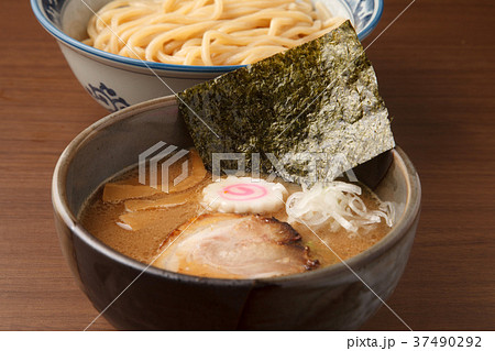 つけ麺 37490292