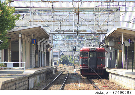 しなの鉄道115系の工場検査入場 しなの鉄道115系の工場検査入場 37490598