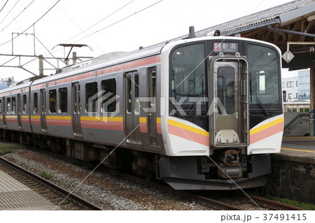 白新線・羽越本線E129系（新潟-新発田-村上） 37491415