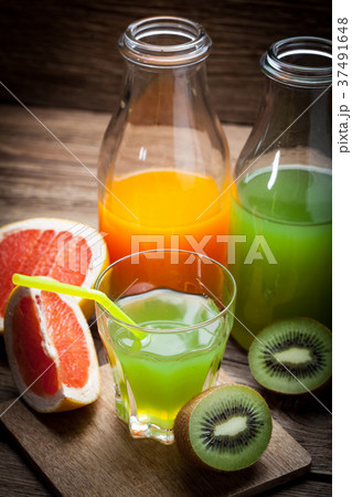 Fruit and juice. Fruit and juice. 37491648