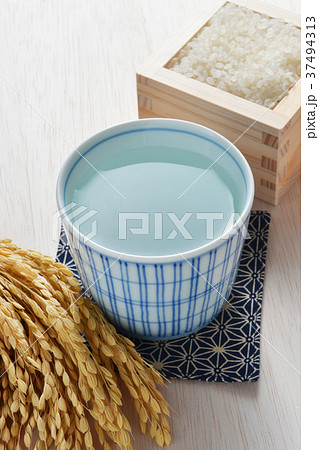 美味い酒 37494313