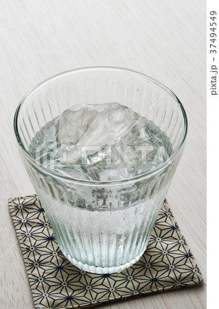 美味い酒 37494549