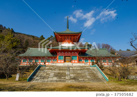 信州の神社仏閣 善光寺雲上殿 長野県長野市の写真素材