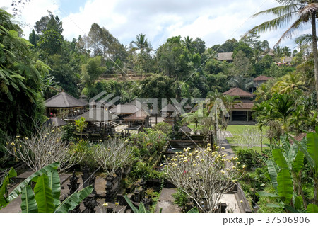 グヌン カウィ スバトゥ寺院の写真素材