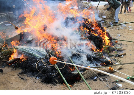 どんどの火 37508850