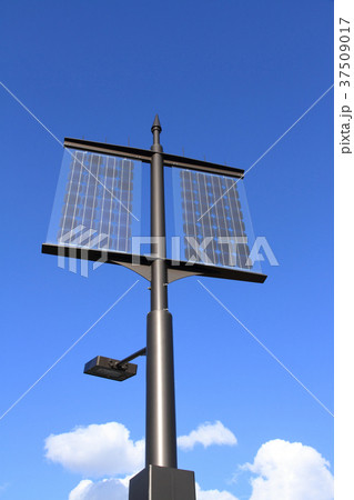 ソーラー発電街路灯 37509017