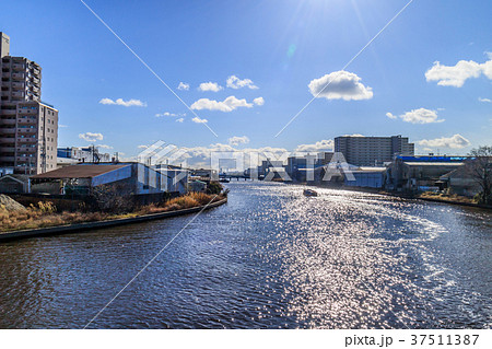 名古屋の中川運河 37511387