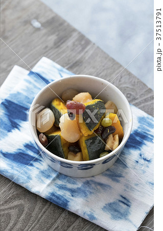 かぼちゃと甘納豆の煮物 37513791