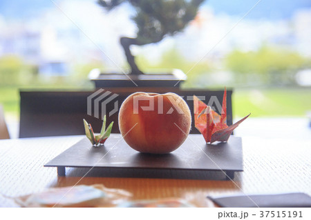 もも モモ ピーチ 37515191