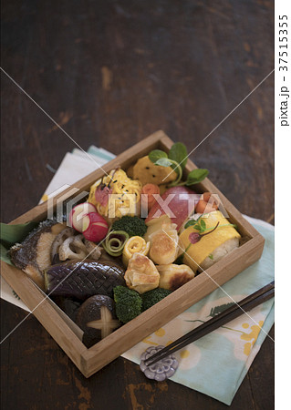 ピクニック弁当 37515355