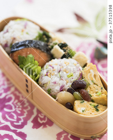 春の行楽弁当 37515398