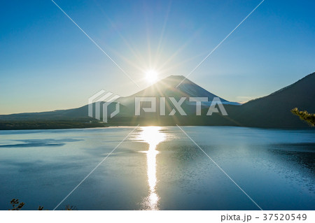 【山梨県】本栖湖 【山梨県】本栖湖 37520549