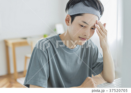 メンズビューティー　肌トラブル　スキンケア 37520705