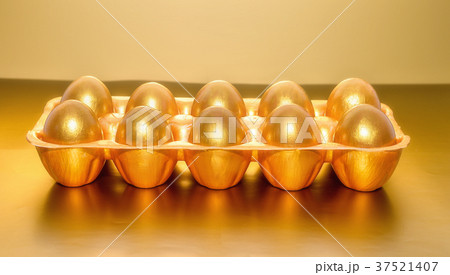 A tray of golden eggs 37521407