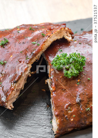 Grilled Pork Ribs 37521537