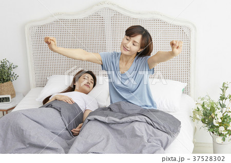 50代 ５０代 家族 37528302