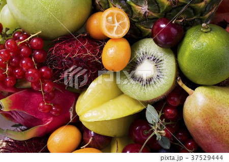 Still life with temperate and tropical fruit Still life with temperate and tropical fruit 37529444