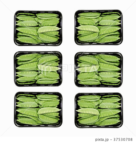 Mangetout in six plastic trays 37530708