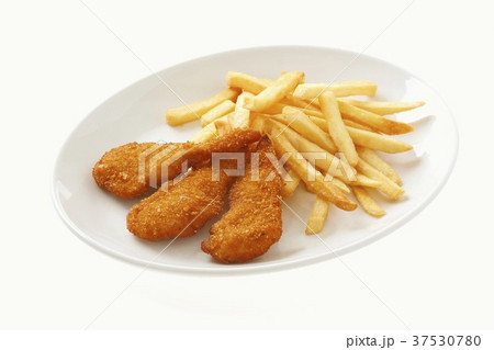 Crispy chicken escalopes with chips Crispy chicken escalopes with chips 37530780