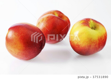 Three nectarines Three nectarines 37531890